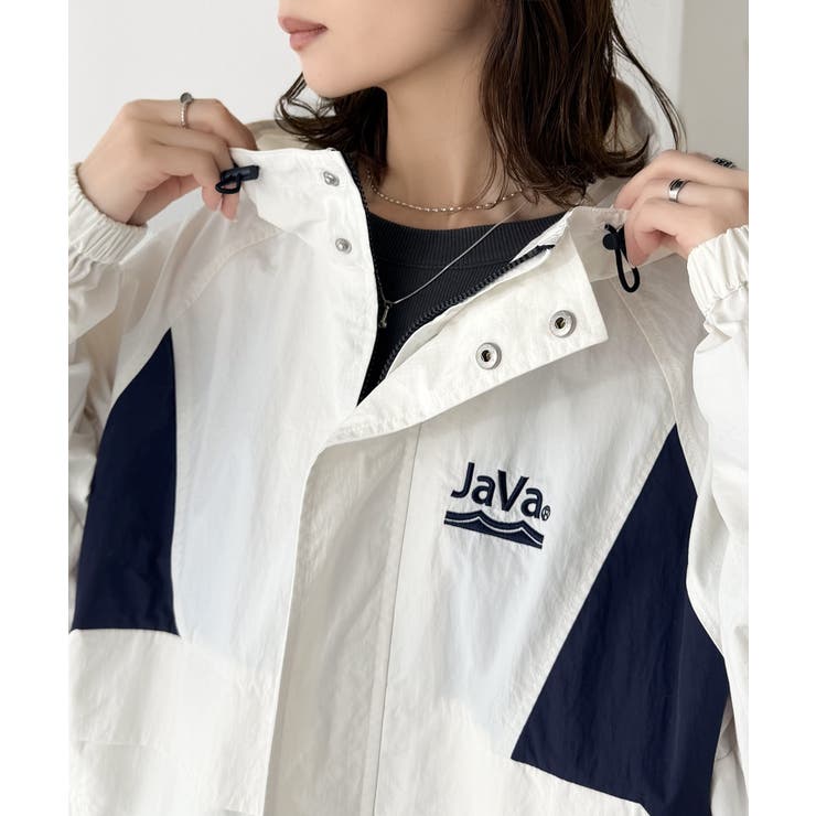 軽やかに魅せる、スポーティモード。サイド配色切替ナイロン100％パーカー | Classical Elf  | 詳細画像50 