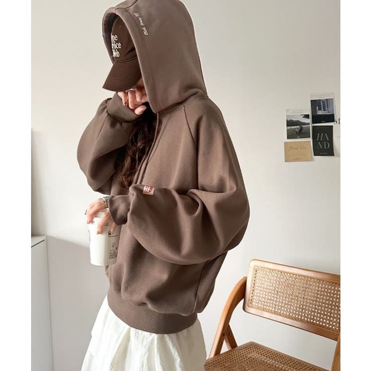 デイリーもお出かけも、ゆるっと可愛く決まる♪バック刺繍裏起毛パーカー | Classical Elf  | 詳細画像16 