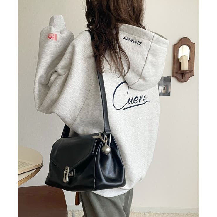 デイリーもお出かけも、ゆるっと可愛く決まる♪バック刺繍裏起毛パーカー | Classical Elf  | 詳細画像19 