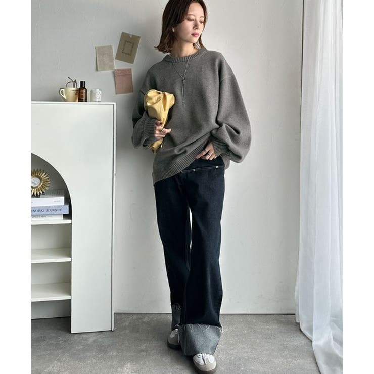 目を奪われるたっぷり袖。 ボリュームスリーブオーバーサイズニット | Classical Elf  | 詳細画像24 