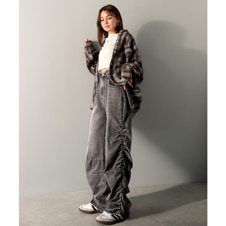 「あのデニム、超かわいい…！」街で振り返られるトレンドデザイン。サイドギャザーウ… | Classical Elf  | 詳細画像4 