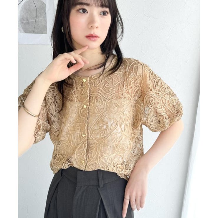 大人の華やかトップス。ハートボタン使い前後2way花柄レース