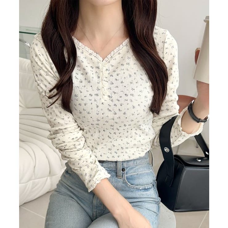 花柄アイボリー | 【mily bilet】華やかさと可愛さを1枚で。花柄レース使い袖ギャザーヘンリ… | Classical Elf 