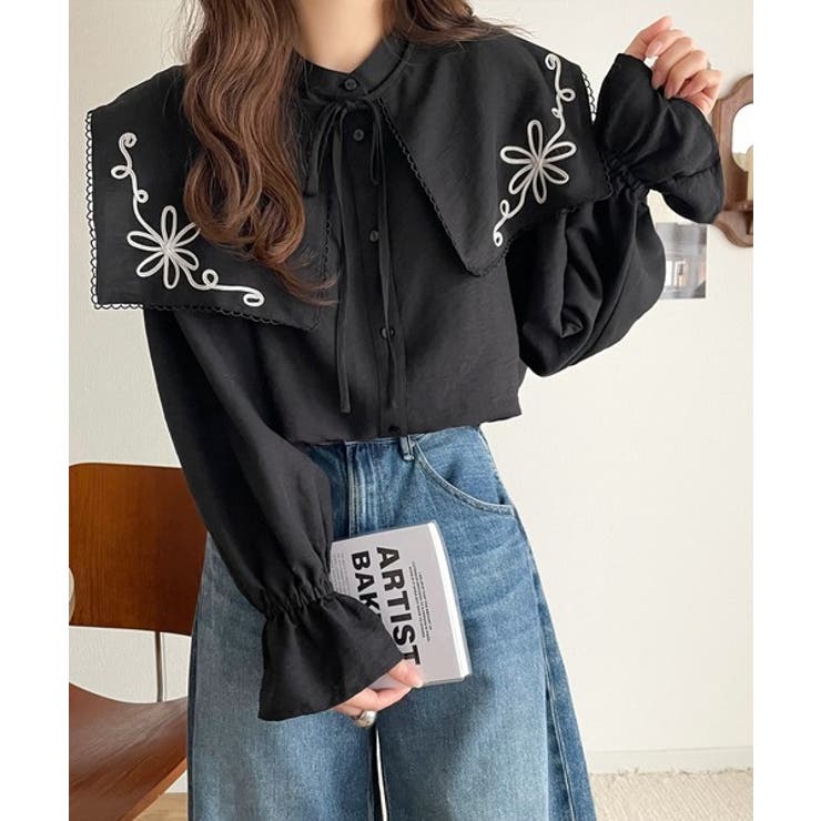 【mily bilet】クラシカルさとモダンさを両立。花刺繍ケープブラウス | Classical Elf  | 詳細画像10 
