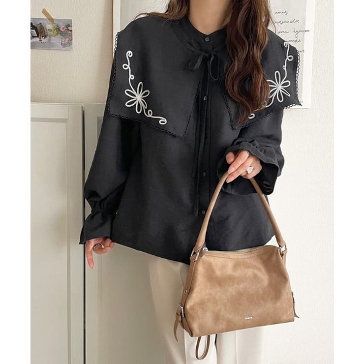 【mily bilet】クラシカルさとモダンさを両立。花刺繍ケープブラウス | Classical Elf  | 詳細画像13 