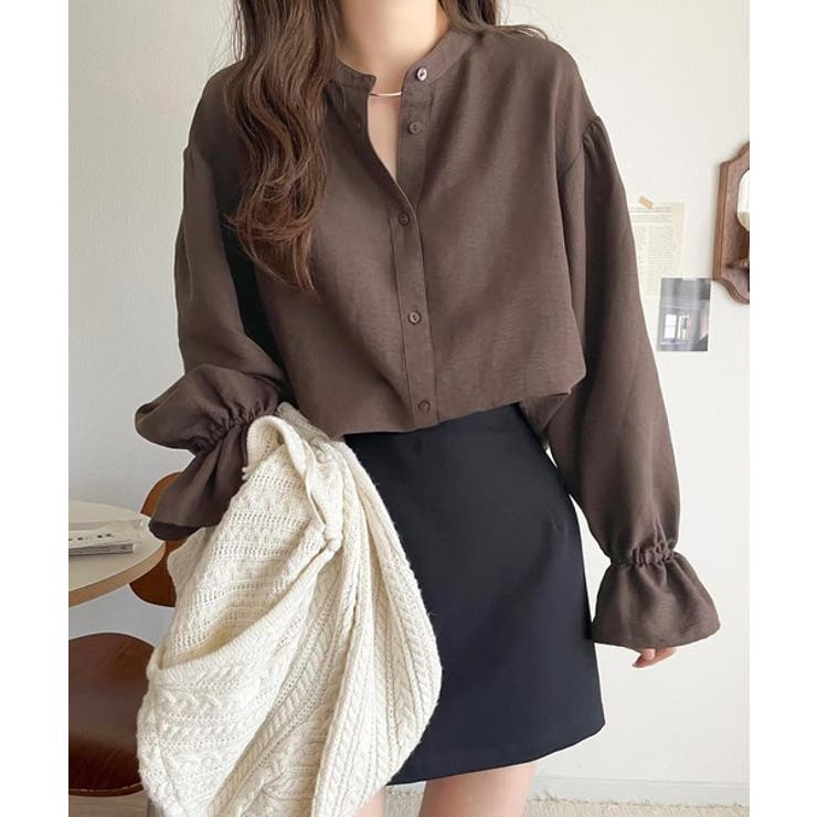 【mily bilet】クラシカルさとモダンさを両立。花刺繍ケープブラウス | Classical Elf  | 詳細画像24 