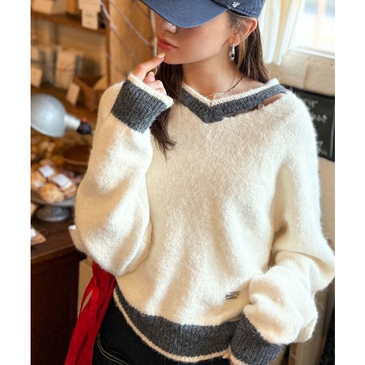 【mily bilet】上品に、可愛く。大人の抜け感を演出する。スリット見せロゴ… | Classical Elf  | 詳細画像2 