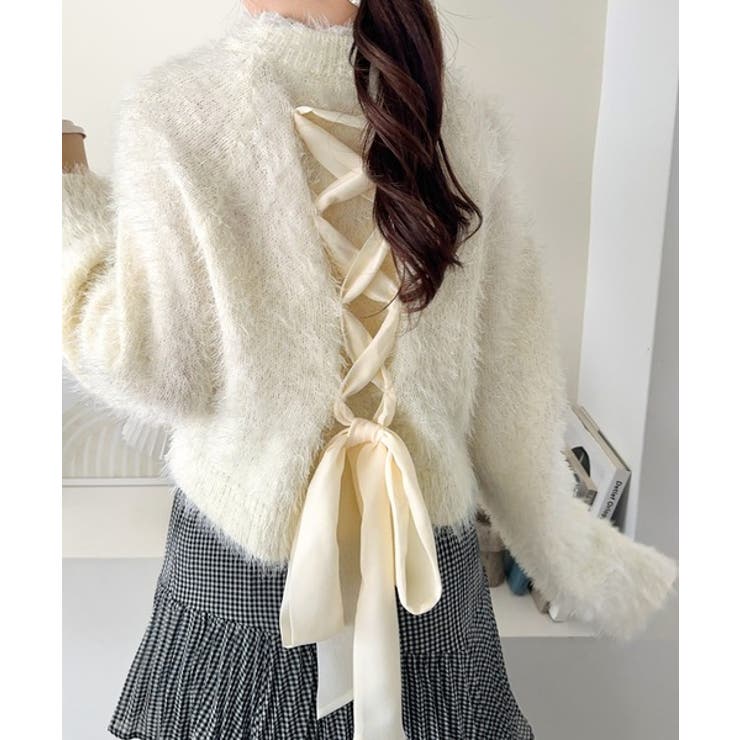 アイボリー | 背中で惹きつける、大人の甘さ。バッグリボンレースアップ衿レースレイヤードニットプ… | Classical Elf 