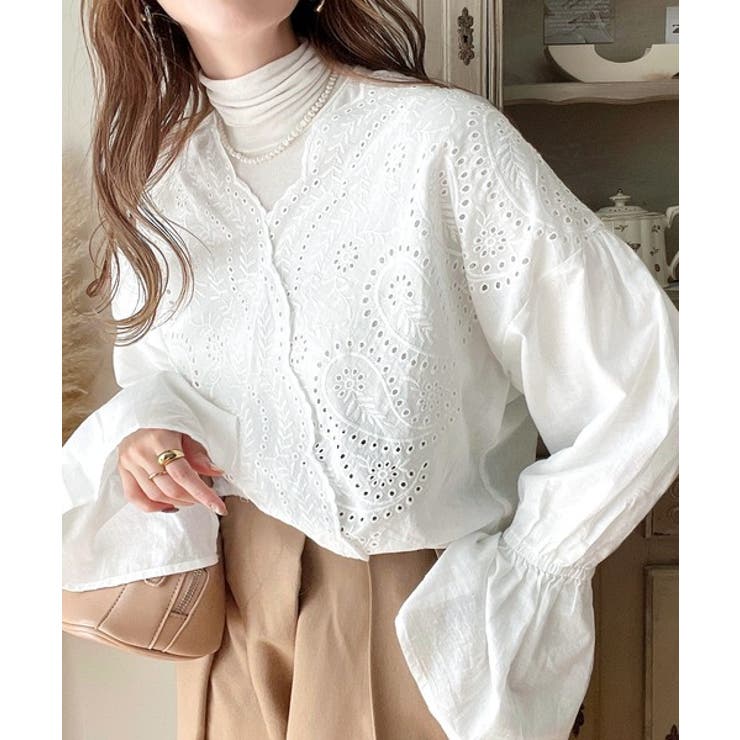 大人を惹き立てる。綿100％スカラップレースキャンディスリーブ