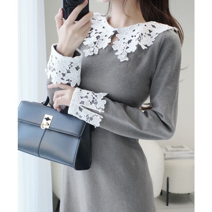 華やかさと上品さを纏う。パール使いレースカラーニット