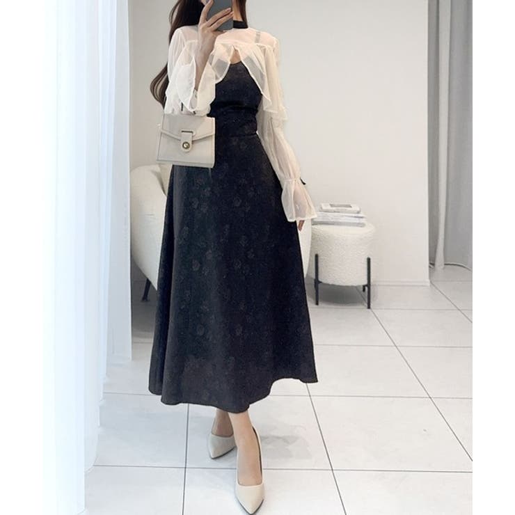 オケージョンにも使える◎チュールと花柄ブークレーの異素材