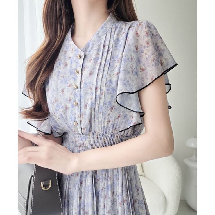 mily bilet】水彩調の花柄が目を惹く、大人の袖フリルプリーツ