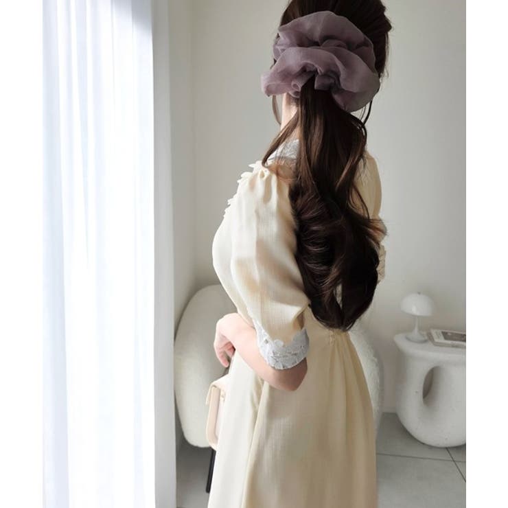 【mily bilet】贅沢な花柄レースが導く、大人の気品。襟配色レースリネンラ… | Classical Elf  | 詳細画像8 