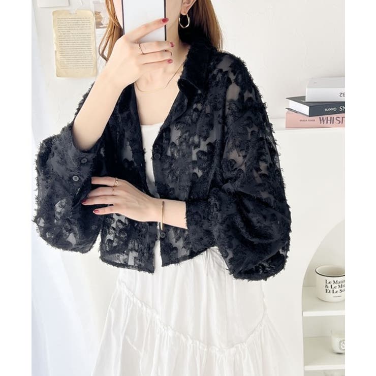 mily bilet】1枚で華やか。シャギーシアージャガードクロップドシャツ