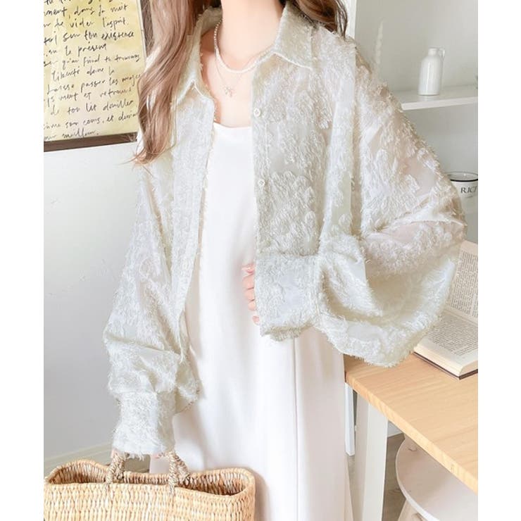 mily bilet】1枚で華やか。シャギーシアージャガードクロップドシャツ