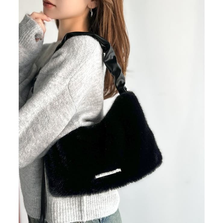 ふんわり華やぎのアイテム。ロゴプレート使いボリュームファーバッグ | Classical Elf  | 詳細画像16 