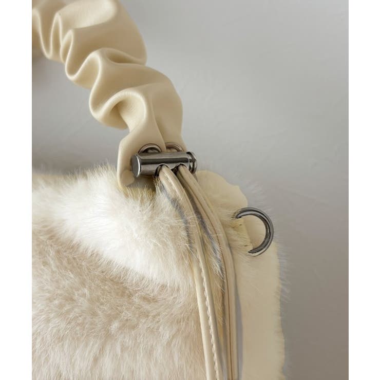 ふんわり華やぎのアイテム。ロゴプレート使いボリュームファーバッグ | Classical Elf  | 詳細画像31 