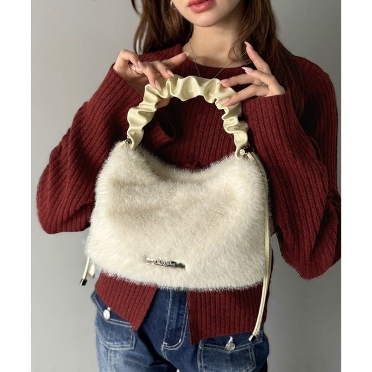 ふんわり華やぎのアイテム。ロゴプレート使いボリュームファーバッグ | Classical Elf  | 詳細画像1 