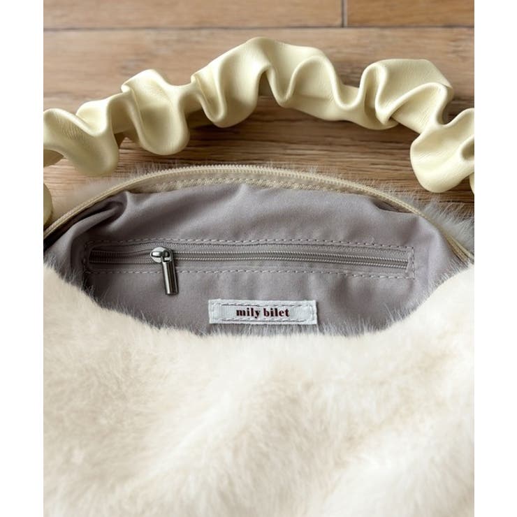 ふんわり華やぎのアイテム。ロゴプレート使いボリュームファーバッグ | Classical Elf  | 詳細画像38 