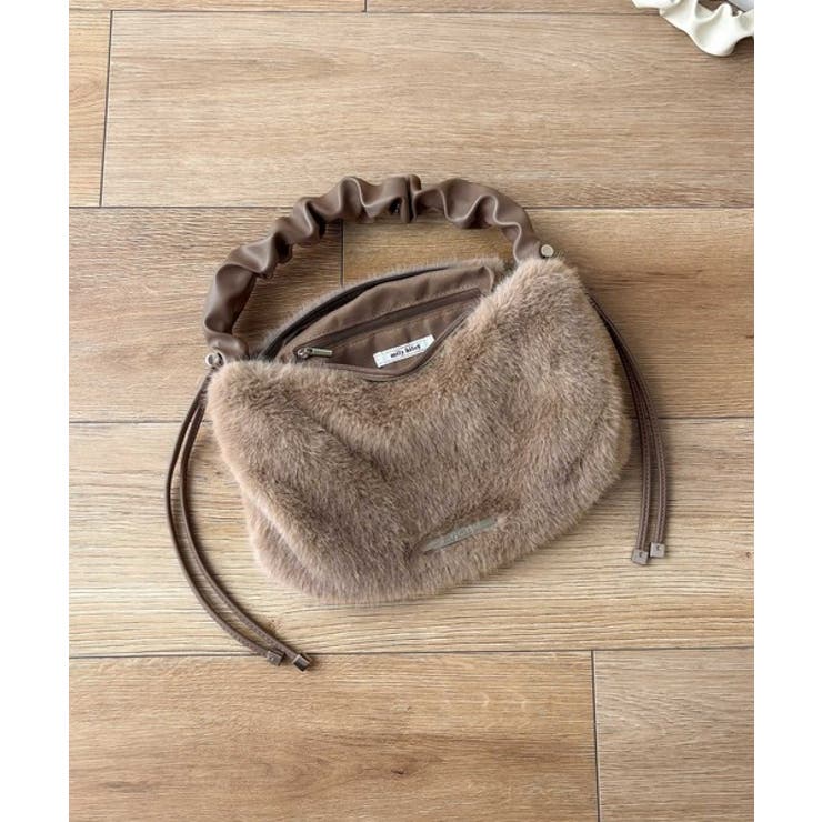 ふんわり華やぎのアイテム。ロゴプレート使いボリュームファーバッグ | Classical Elf  | 詳細画像42 