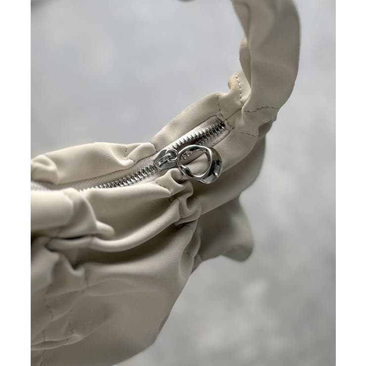 2way仕様で、コーデ自在。スウェード風ギャザーデザインハンドバッグ | Classical Elf  | 詳細画像22 