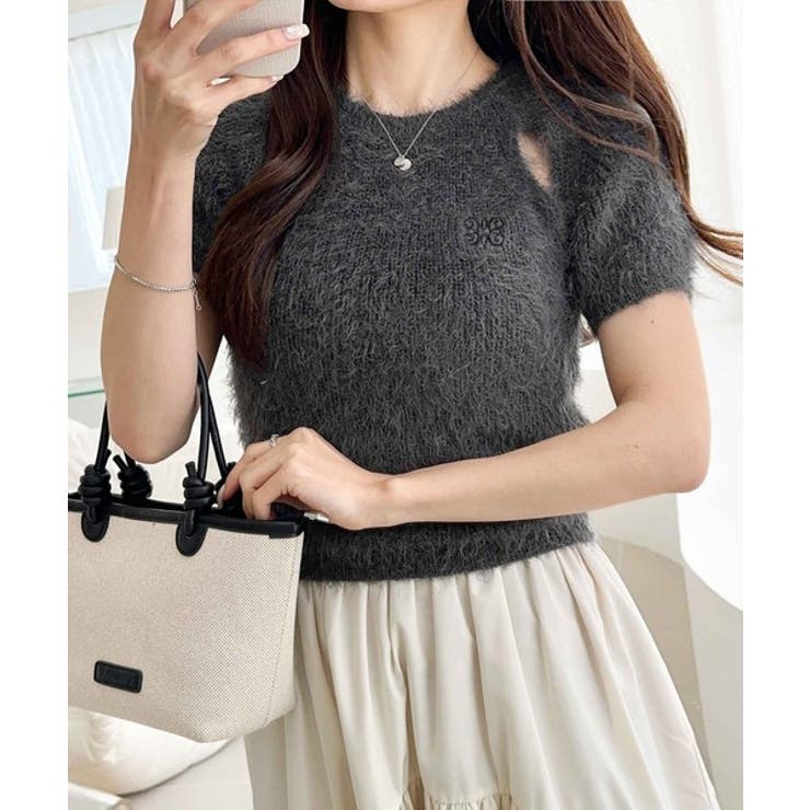 ふんわり大人ガーリーな雰囲気を。胸刺繍肩スリット半袖シャギーニットプルオーバー | Classical Elf  | 詳細画像13 