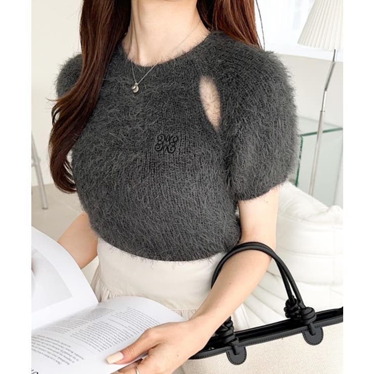 ふんわり大人ガーリーな雰囲気を。胸刺繍肩スリット半袖シャギーニットプルオーバー | Classical Elf  | 詳細画像14 