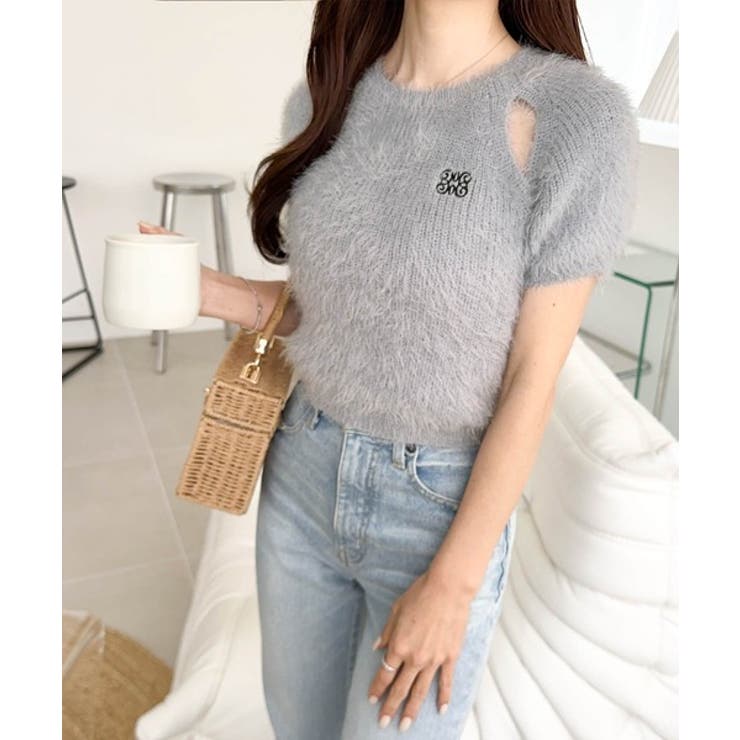 ふんわり大人ガーリーな雰囲気を。胸刺繍肩スリット半袖シャギーニットプルオーバー | Classical Elf  | 詳細画像24 