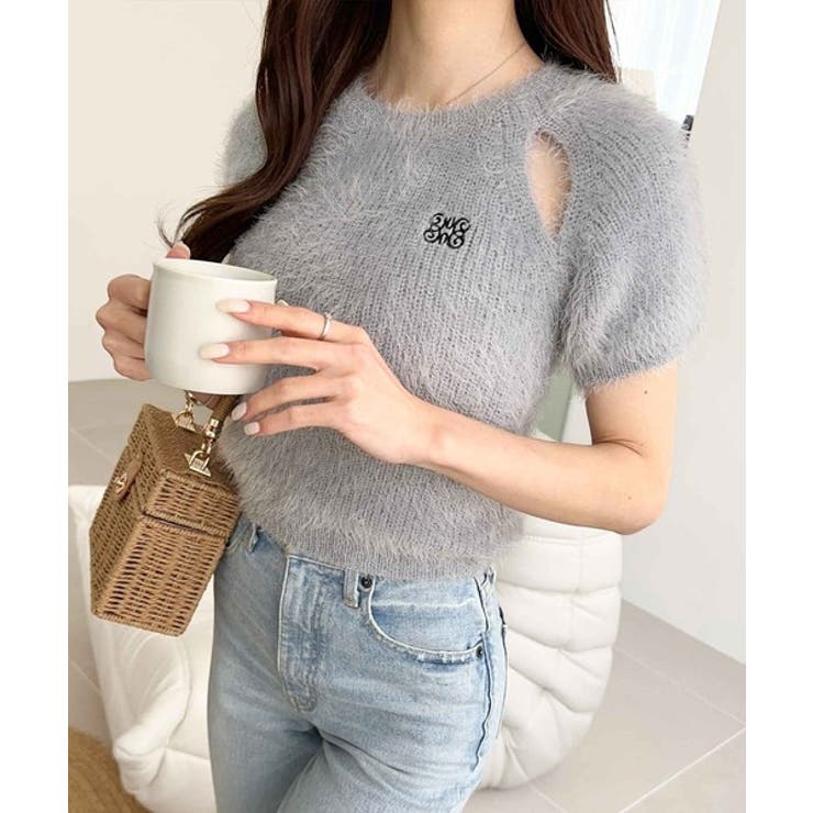 ふんわり大人ガーリーな雰囲気を。胸刺繍肩スリット半袖シャギーニットプルオーバー | Classical Elf  | 詳細画像27 