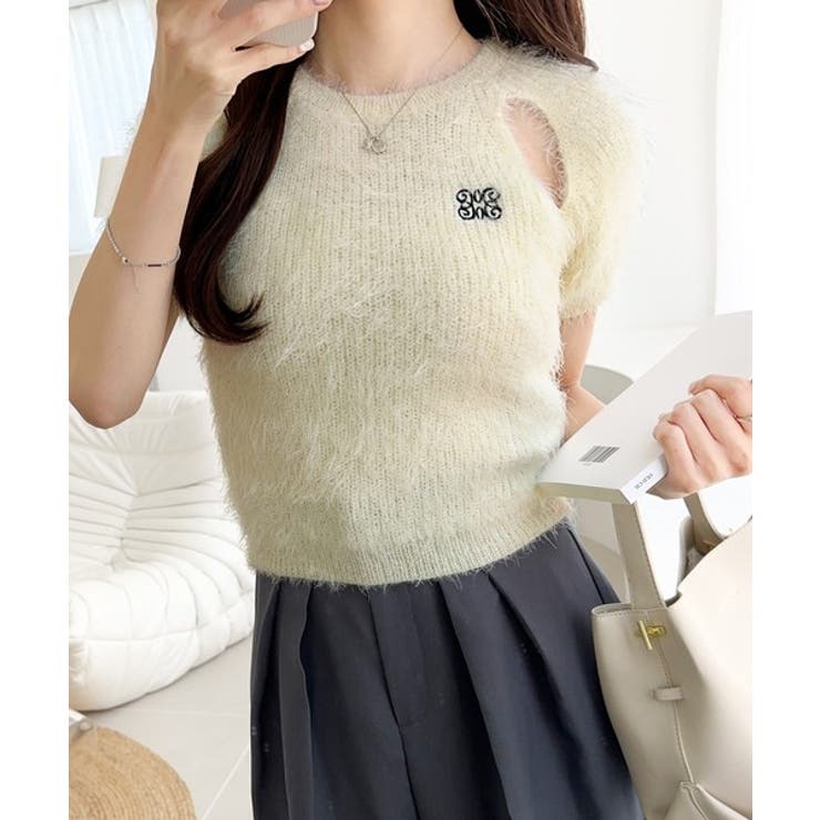 ふんわり大人ガーリーな雰囲気を。胸刺繍肩スリット半袖シャギーニットプルオーバー | Classical Elf  | 詳細画像4 