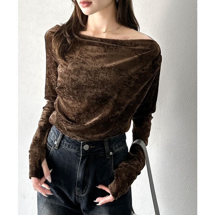 一歩先のオシャレにアップデート！クラッシュベロアワンオフショル