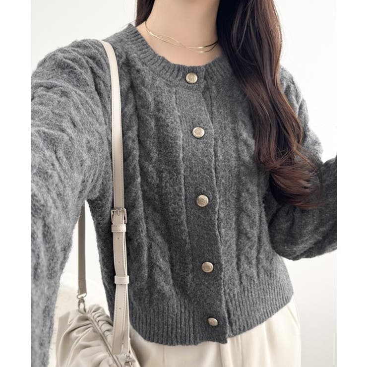 【mily bilet】ふわっと可愛く、きらっと上品。エンブレムボタンケーブルシ… | Classical Elf  | 詳細画像11 