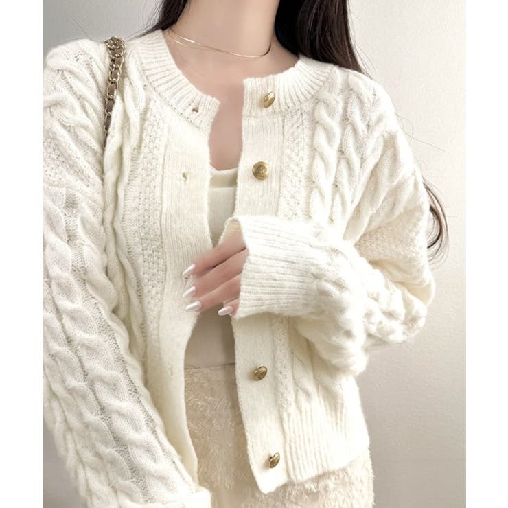 【mily bilet】ふわっと可愛く、きらっと上品。エンブレムボタンケーブルシ… | Classical Elf  | 詳細画像3 