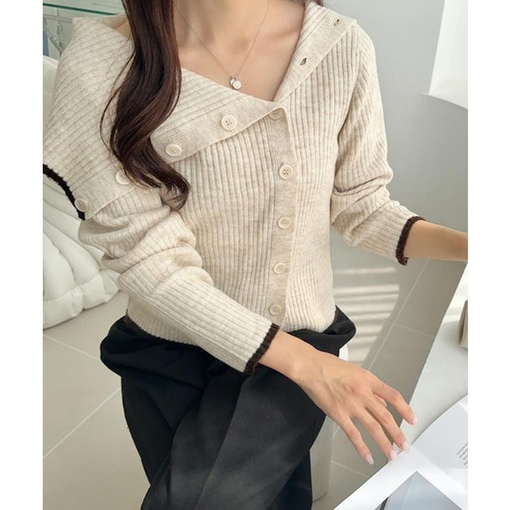 ワザありカラーで華やかさをプラス◎アシンメトリーカラー見せ裾配色多ボタンニット | Classical Elf  | 詳細画像18 