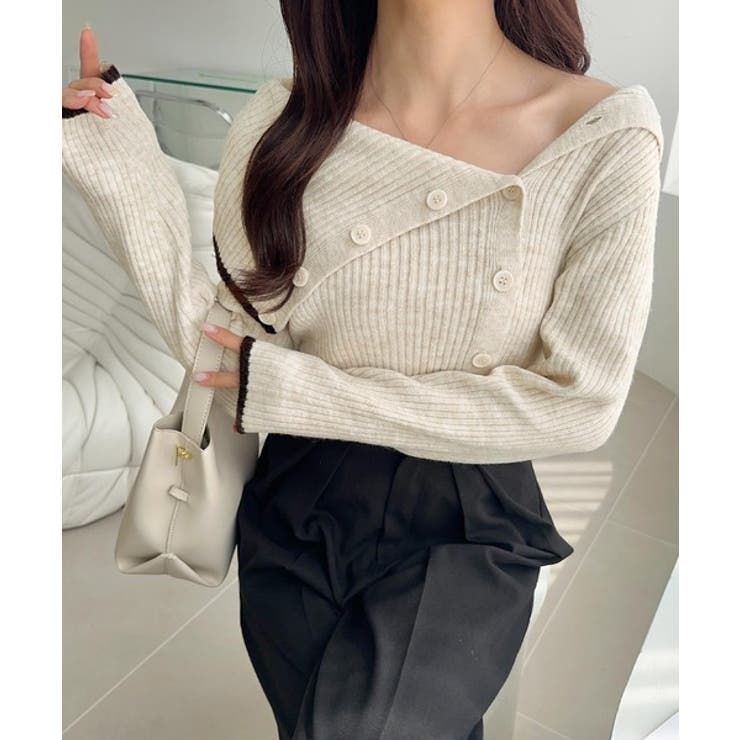 ワザありカラーで華やかさをプラス◎アシンメトリーカラー見せ裾配色多ボタンニット | Classical Elf  | 詳細画像19 