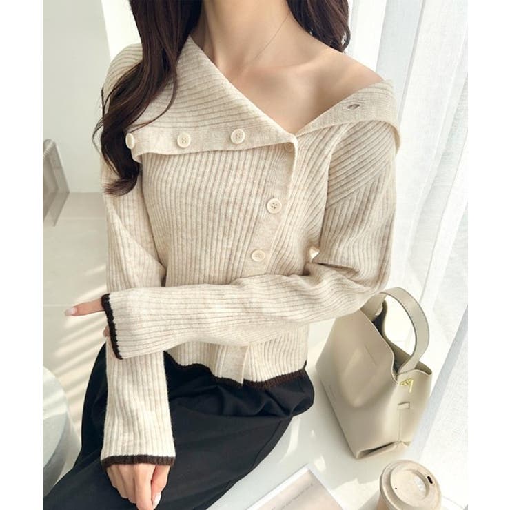 ベージュ | ワザありカラーで華やかさをプラス◎アシンメトリーカラー見せ裾配色多ボタンニット | Classical Elf 