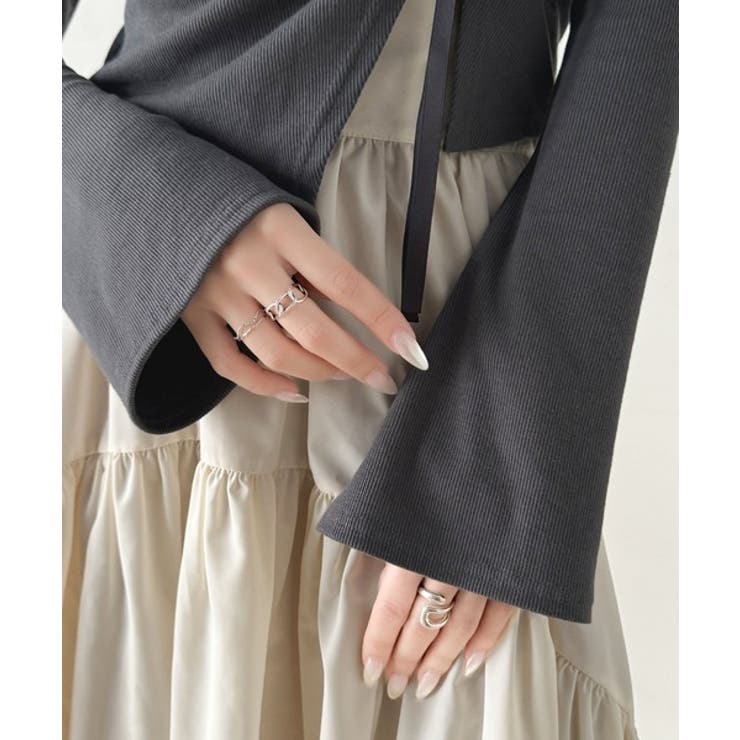 美しいシルエット！アシメネックレイヤード風シャーリング使い袖フレア胸刺繍カットソ… | Classical Elf  | 詳細画像28 