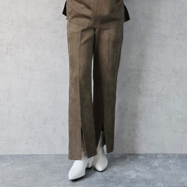 ブラウン | フェイクスエードセミフレアパンツ ボトムス スリット ロング 秋冬 春 | SELECT LEVERY 