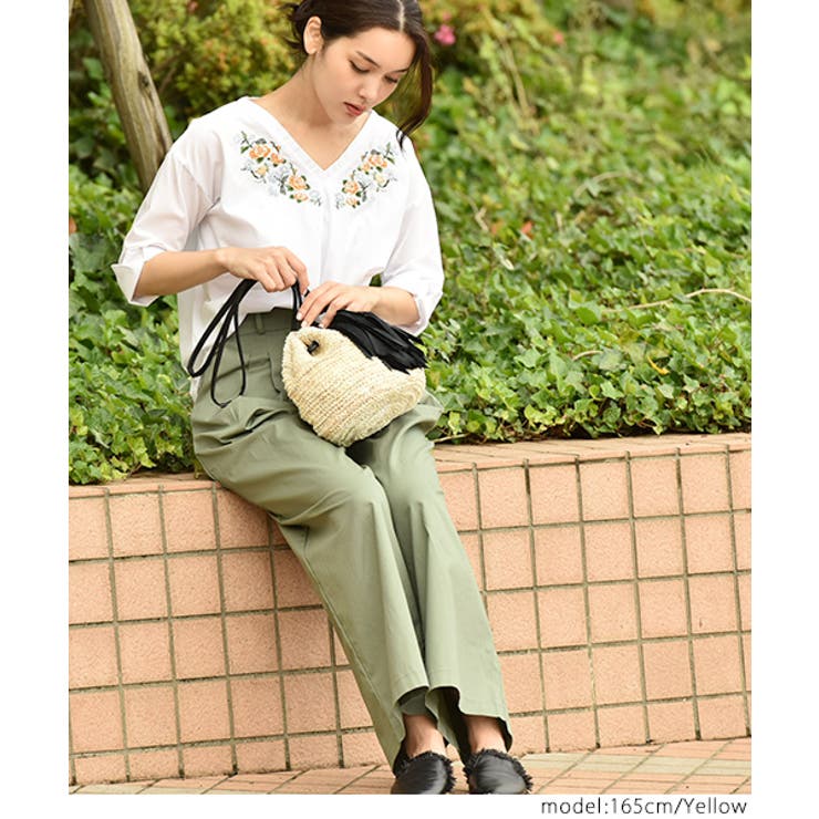 フロントタック入りVネック花柄刺繍シャツ(ブラウス トップス 七