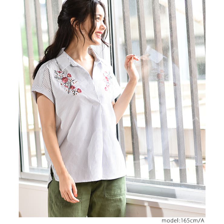 花柄刺繍半袖スキッパーシャツ(フレンチスリーブ ストライプ Vネック