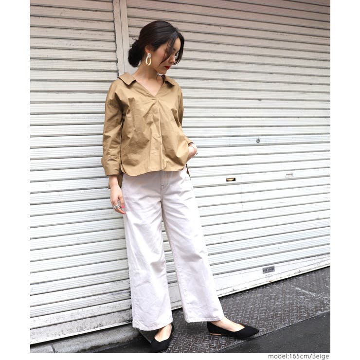 バックリボン付きシャツ Aラインシャツ トップス Tシャツ シャツ カットソー プルオーバー 袖あり 半袖 パフスリーブ Uネック ラウンドネック フレア Aライン バックリボンシンプルAラインブラウス(シャツ 無地 フレア[品番