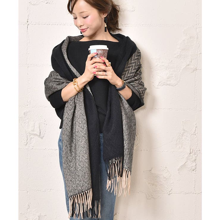 再入荷】バイカラーヘリンボーン大判ストール 田中亜希子さん着用