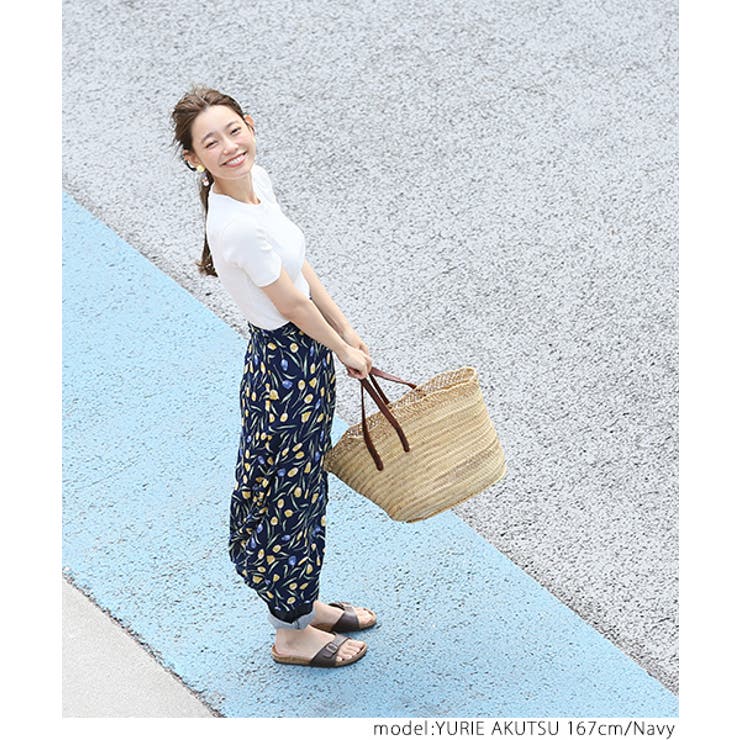 上品チューリップ柄ラップスカート 阿久津ゆりえさん着用(巻きスカート