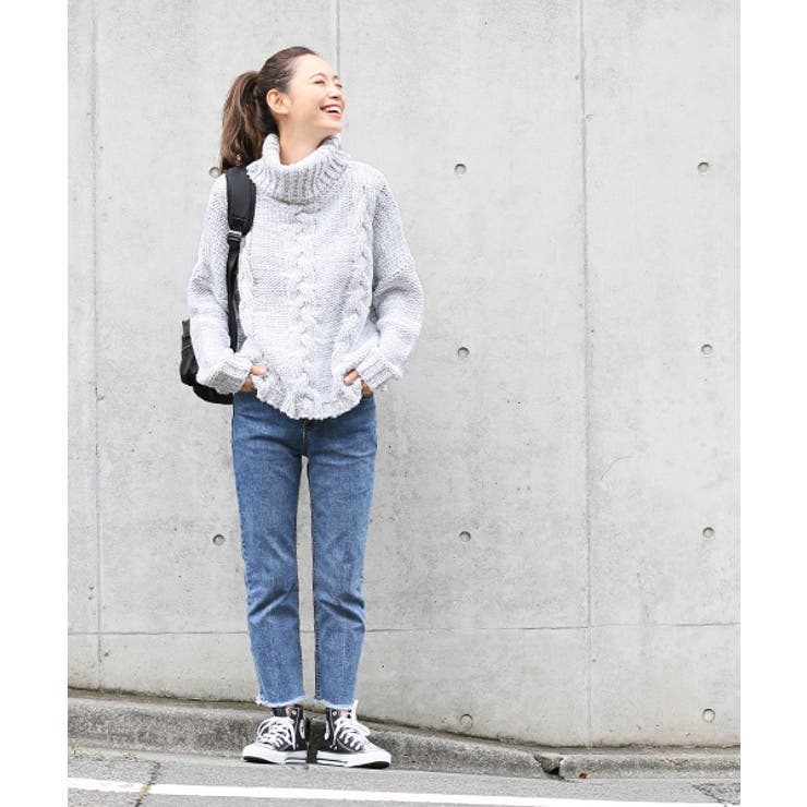 ボリュームタートルネックミックスニットトップス 阿久津ゆりえさん