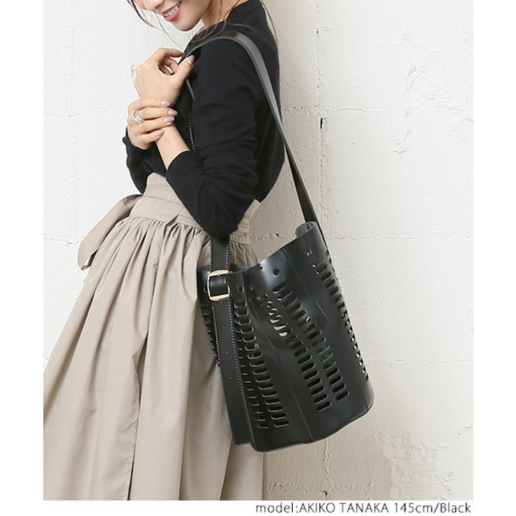 ポーチ付き透かしバケツバッグ 田中亜希子さん着用(ショルダーバッグ
