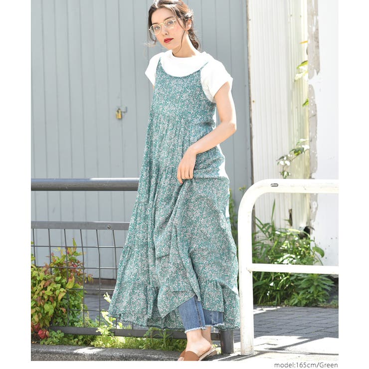 ふんわり小花柄キャミソールワンピース(ロングワンピース フレア