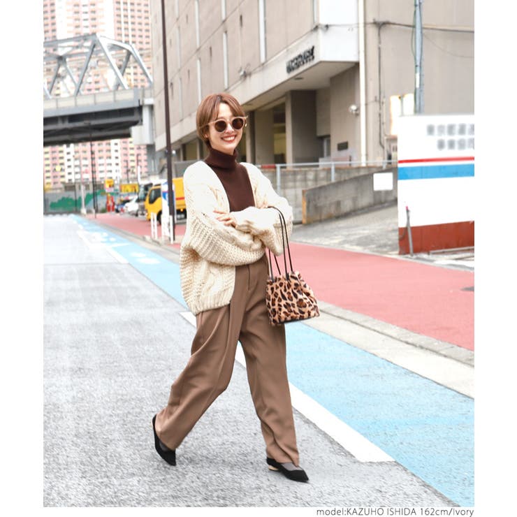 ざっくり手編み風ロングスリーブニットカーディガン 石田一帆さん着用(ショート丈 | coca | 詳細画像14 