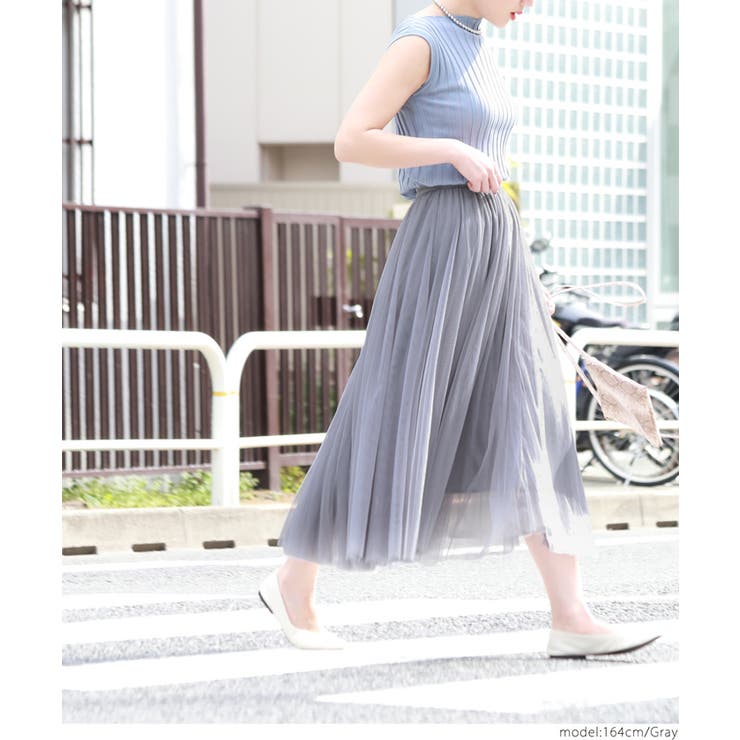 上品カラーやわらかチュールスカート 石田一帆さん着用[品番