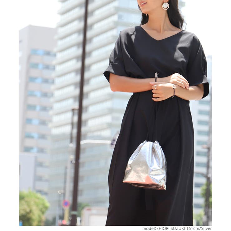 メタリック巾着バッグ 鈴木詩織さん着用 | coca | 詳細画像15 