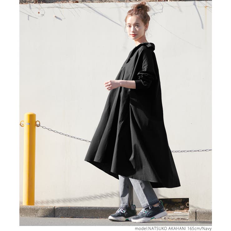 d.i.aのブラック　テールカットワンピース ギャザーディテール入りミディ丈ワンピース - ブラック | ZARA